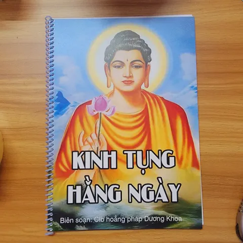 Sổ tay kinh tụng hằng ngày của đức Bổn Sư Thích Ca Mâu Ni dành cho Phật tử tại gia cực hay