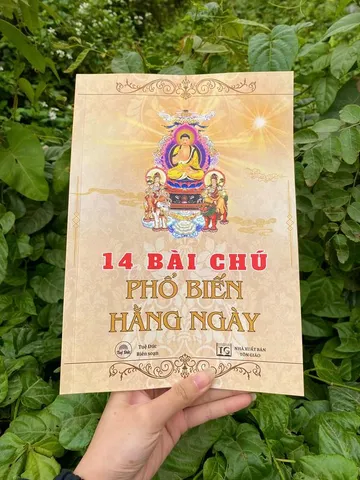 Sổ tay Sách 14 Bài Chú Phổ Biến Hằng Ngày cực hay