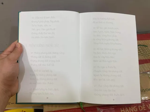 Vở chép kinh Pháp Cú in mờ bìa cứng cao cấp