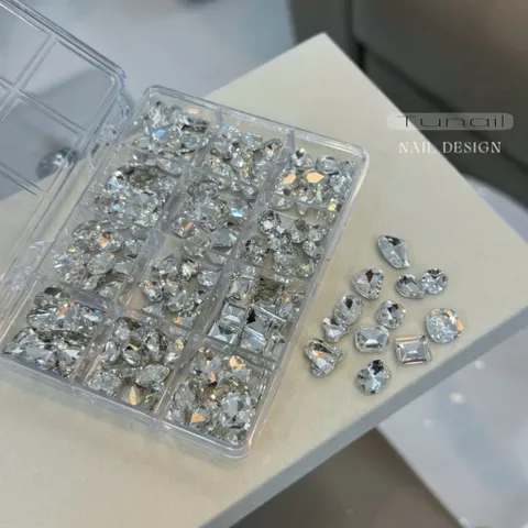 Khay Đá Khối Chân Lồi 120v Size To Mix Nhiều Kiểu Đính Móng Tay Gắn Nailbox Siêu Sáng