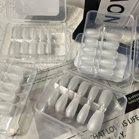 Hộp 100C Móng Úp Giả Nhám Sẵn Làm Nailbox Đủ Phom Chia Size S,M Tiện Lợi Mỏng Dẻo Ôm Không Nứt Gãy [ TÚ ANH NAIL ]
