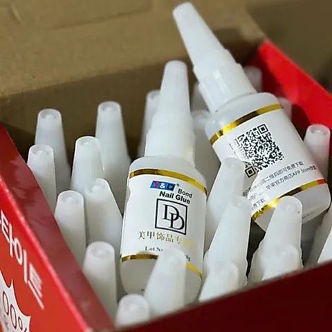 Keo bê tông DD Waloc tách lẻ chai gắn móng đính đá siêu bền CHÍNH HÃNG