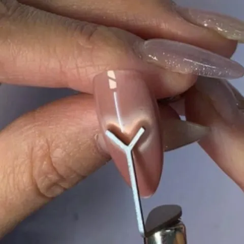 Thanh hơ mắt mèo trái tim - Nam châm hơ tạo hình sơn mắt mèo trái tim Nail cực HÓT