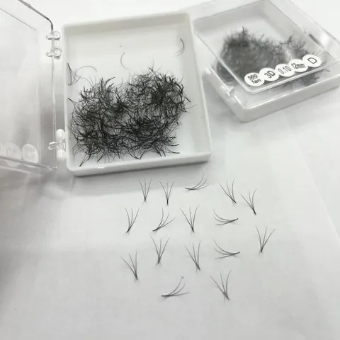 Khay 1000 mi phan 3D đủ size mềm mảnh chân keo nhỏ bắt keo dày 0,07mm nối mi siêu tự nhiên