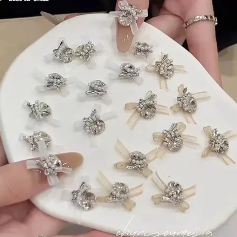 Set charm đá khối nơ vải cao cấp đính móng siêu HO.T