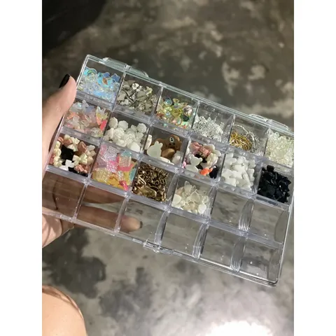 Hộp nhựa đựng dũa cọ kìm siêu tiện ích ngành Nail