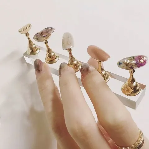 Đế vàng nam châm hình quân cờ tập sơn vẽ móng làm nail box siêu xinh ngành nail