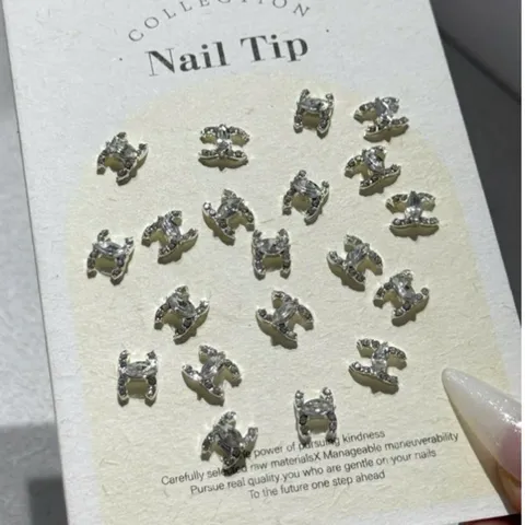 Charm nail kim loại cao cấp hình C.N siêu sáng đẹp sang chảnh mẫu mới cực HOT