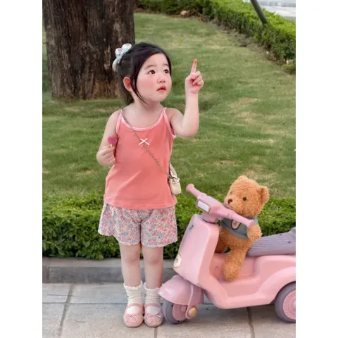 Quần áo bé gái, set áo 2 dây kèm quần đùi hoa nhí rực rỡ cho bé 9-26kg