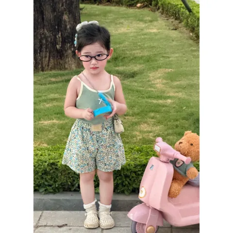 Quần áo bé gái, set áo 2 dây kèm quần đùi hoa nhí rực rỡ cho bé 9-26kg