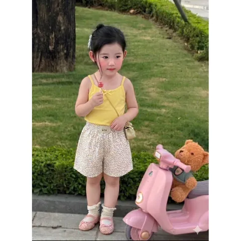 Quần áo bé gái, set áo 2 dây kèm quần đùi hoa nhí rực rỡ cho bé 9-26kg