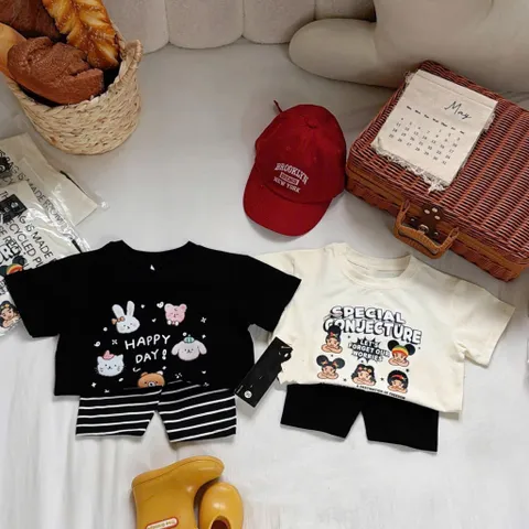 Quần áo bé gái, set áo cotton dáng rộng hoạ tiết SPECIAL kèm quần legging đùi cho bé 9-26kg