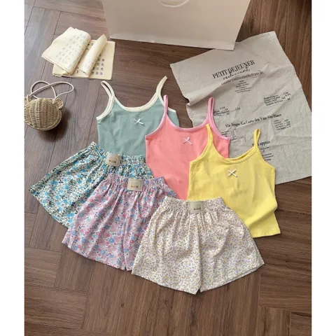 Quần áo bé gái, set áo 2 dây kèm quần đùi hoa nhí rực rỡ cho bé 9-26kg
