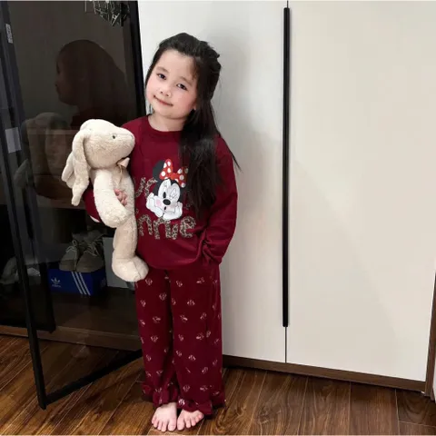 Quần áo thu đông bé gái, set bộ dài tay chất len thỏ hoạ tiết Minnie cho bé gái từ 9-30kg