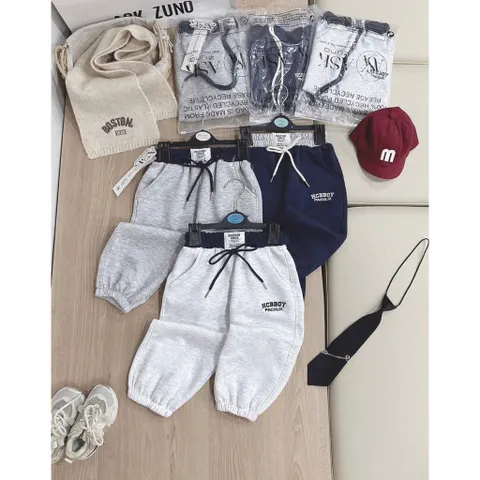 Quần dài bé trai, quần nỉ 2 da dáng Bomber thêu chữ HCBBOY cho bé 7-26kg