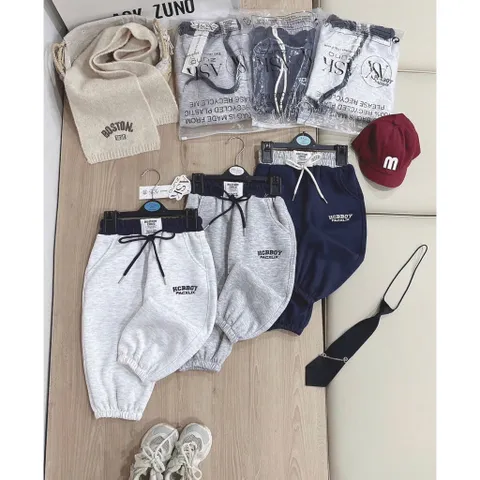 Quần dài bé trai, quần nỉ 2 da dáng Bomber thêu chữ HCBBOY cho bé 7-26kg