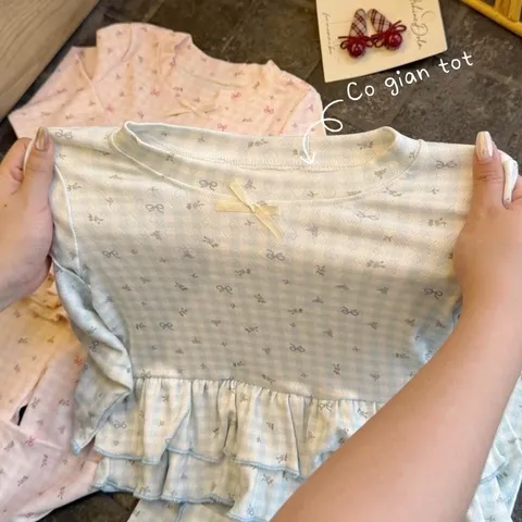 Bộ thu đông bé gái, set bộ quần áo dài tay chất thun thông hơi hoạ tiết hoa nhí dễ thương cho bé 9-26kg