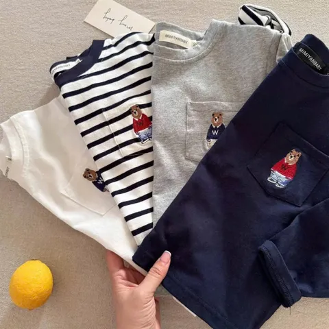 Áo thun bé trai, áo cotton dài tay túi ngực thêu gấu cho bé 8-24kg