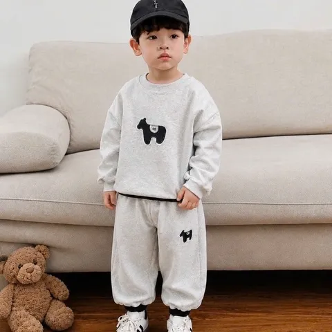 Quần áo thu đông bé trai, set bộ nỉ mềm mại hoạ tiết COW phong cách Hàn Quốc cho bé trai 9-26kg