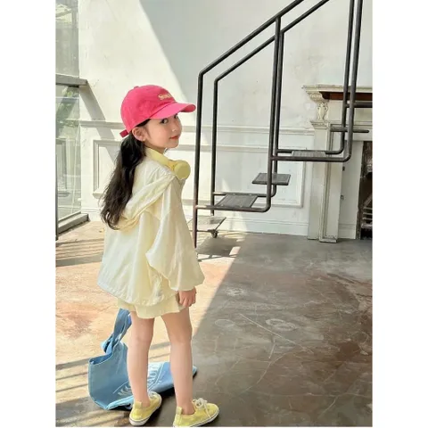 Áo khoác nhẹ, áo khoác gió 4 màu cho bé trai và bé gái size 7-27kg