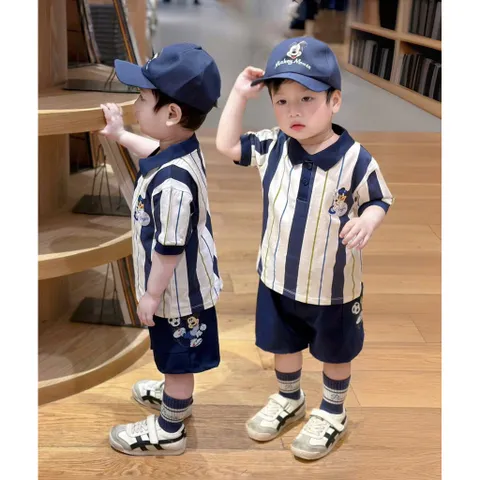 Set bộ bé trai, set bộ áo cotton có cổ Mickey kèm quần short kaki chéo tặng mũ cho bé 9-26kg