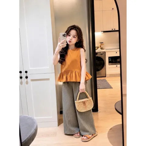 Quần áo bé gái, set áo sát nách nấu cam dáng xoè quần suông kẻ sọc cho bé 10-30kg