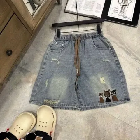 Quần đùi bé gái, quần short jean thêu hình mèo cho bé 18-50kg