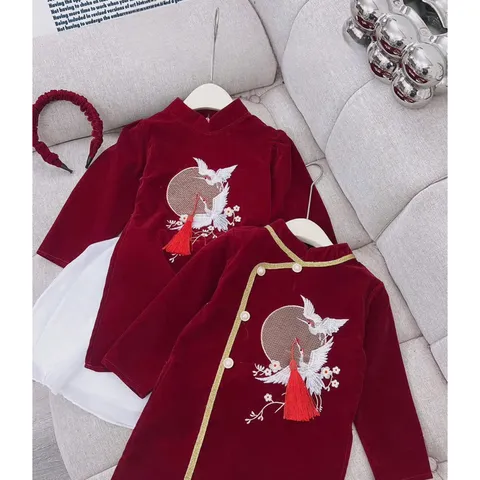 Áo dài cách tân cho bé, set cặp áo dài nhung phối viền ánh vành thêu họa tiết chim én cho bé trai và bé gái 8-30kg
