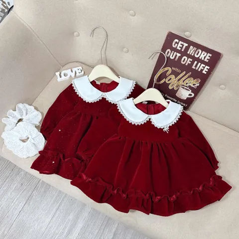 Váy cho bé gái, Set váy nhung đỏ cổ sen phối ren dáng babydoll kèm dây buộc tóc – Cho bé 10–30kg