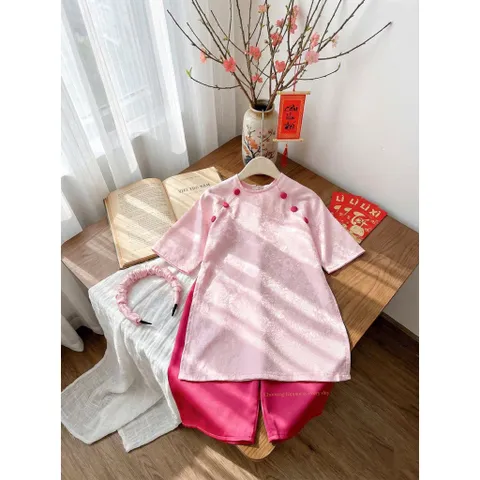 Áo dài cách tân cho bé gái, set 3ct áo dài lụa 6 cúc: bộ quàn áo và bờm cho bé 8-30kg