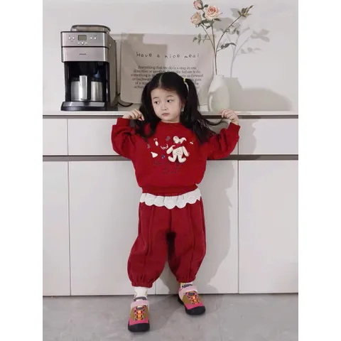 Quần áo thu đông bé gái, set bộ nỉ đỏ gấu nhồi bông quàng khăn siêu Hot Hit cho bé 8-26kg