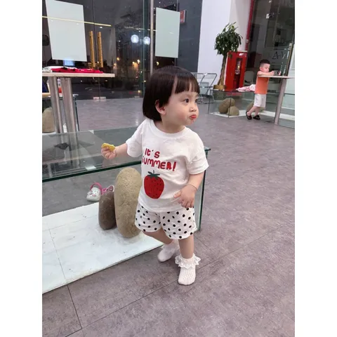 Quần áo bé gái, set bộ cộc tay chất cotton xước họa tiết IT’S SUMMER cho bé 8-27kg