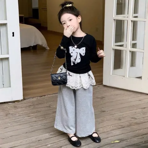 Quần áo bé gái, set áo thun hoạ tiết hình nơ kèm quần ống suông rộng cho bé 10-32kg