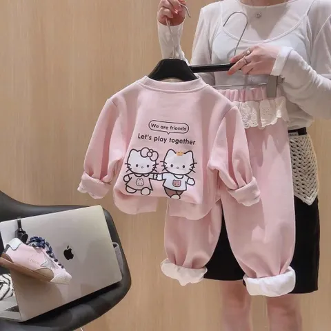 Quần áo thu đông bé gái, set bộ nỉ 2 da màu hồng pastel hoạ tiết nỉ Hello kitty cho bé 10-30kg