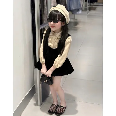 Váy cho bé gái, set áo sơ mi cổ sen kèm váy yếm nhung dáng bí siêu xinh cho bé 10-30kg