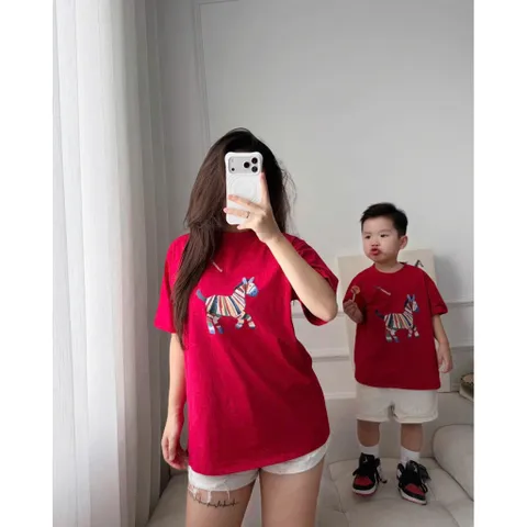 Áo phông gia đình, áo cotton đỏ hoạ tiết ngựa vằn năng động, nổi bật, gắn kết yêu thương size 8-80kg