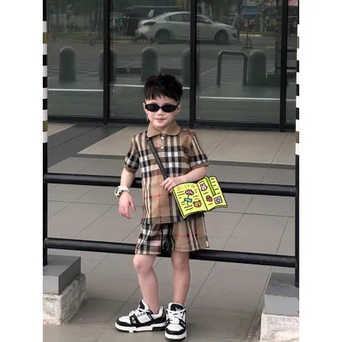 Quần áo bé trai, set bộ cộc tay áo polo kẻ vàng cho bé 10-50kg