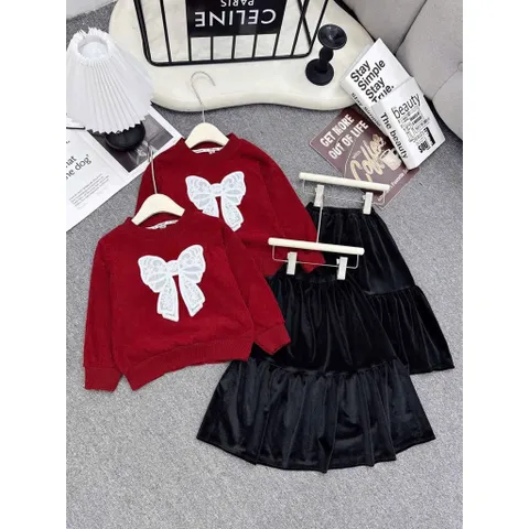 Váy cho bé gái, set áo nỉ đỏ thêu đắp nơ ren phối chân váy nhung dài thích hợp dịp lễ Tết Noel cho bé 14-35kg