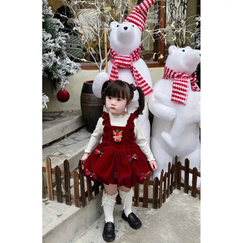 Váy cho bé gái, set váy yếm nhung đò gắn Sticker nơ và tuần lộc kèm áo giữ nhiệt cho bé 10-30kg
