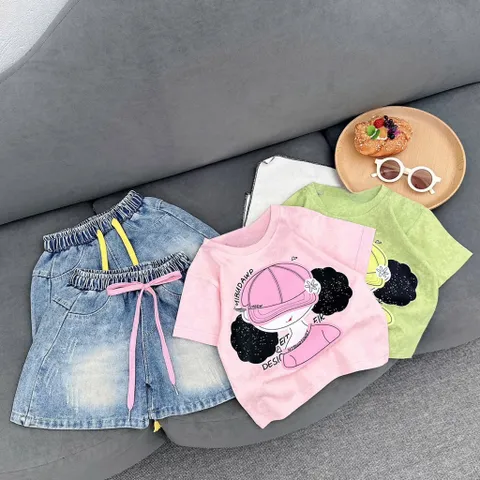 Quần áo bé gái, set bộ áo cotton họa tiết cô gái cột tóc 2 bên kèm quần lửng jean cho bé 18-42kg