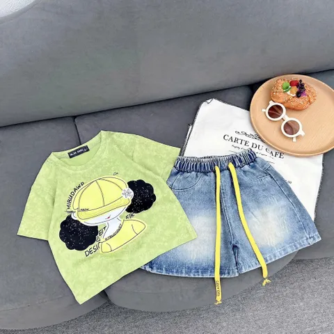 Quần áo bé gái, set bộ áo cotton họa tiết cô gái cột tóc 2 bên kèm quần lửng jean cho bé 18-42kg