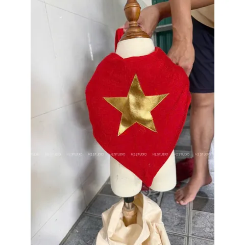 Khăn quàng đỏ sao vàng, khăn sao vàng da Simili bóng