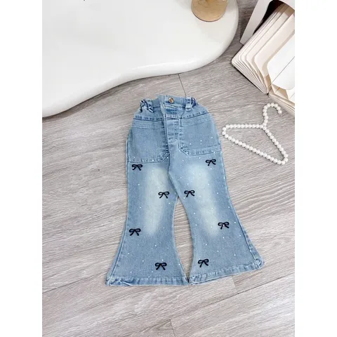 Quần dài bé gái, quần Jean ống loe thêu Nơ đậm đính đá cho bé 10-30kg