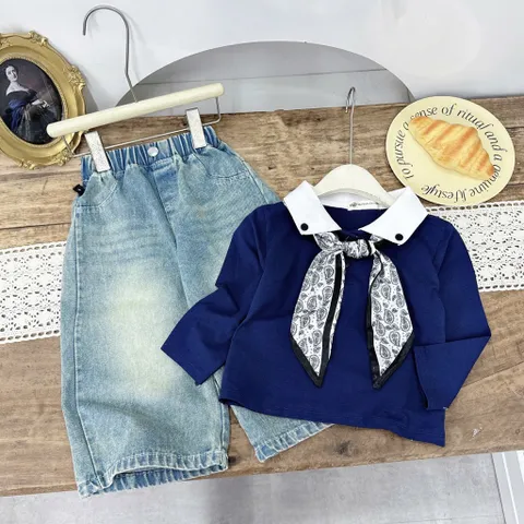 Quần áo bé gái, set áo sơ mi kèm khăn lụa phối quần Jean ống suông rộng dài cho bé 10-35kg