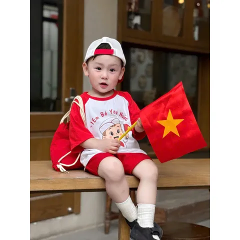 Đồng phục cho bé, set 3ct đồng phục em bé yêu nước cho bé trai và bé gái size 8-25kg