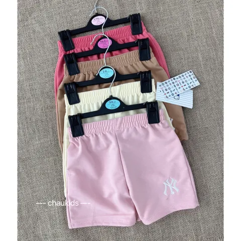Quần đùi bé gái, quần short đùi cotton da cá thêu chữ N/Y cho bé