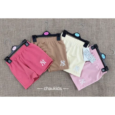 Quần đùi bé gái, quần short đùi cotton da cá thêu chữ N/Y cho bé