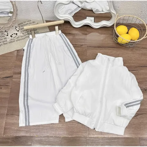 Set bộ gió cổ trụ 2 lớp cho bé – Áo khóa kéo + quần suông thời trang, chất gió nhăn mềm mại, size 10–40kg