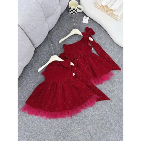 Váy bé gái, váy nhung kim tuyến đỏ lệch vai bồng bềnh cho bé 10-30kg
