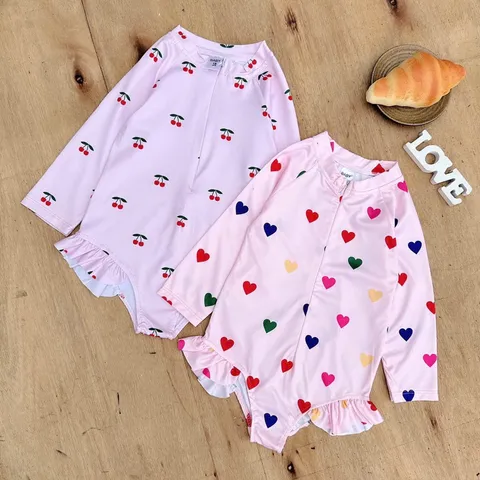 Đồ bơi cho bé, bikini liền dài tay họa tiết Cherrry và hình tim cho bé 10-30kg